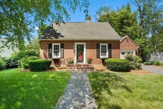 152 Chelsea St, Gardner, MA 01440