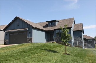 608 Short St, Liberty, MO 64068