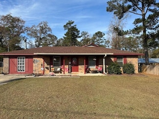 110 Willow Oaks Dr, Eufaula, AL 36027