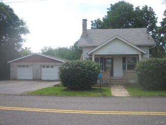 713 Almond Rd, Walnutport, PA 18088
