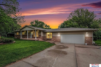 2612 Oxbow Rd, Fremont, NE 68025