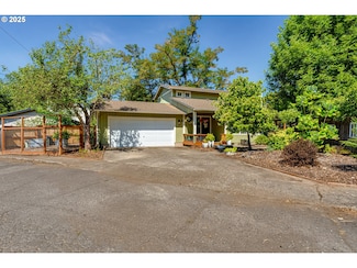 4117 E Amazon Dr, Eugene, OR 97405