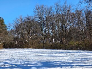 3321 Butz Rd, Maumee, OH 43537