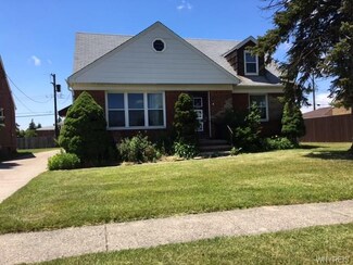 62 Laurentian Dr, Buffalo, NY 14225