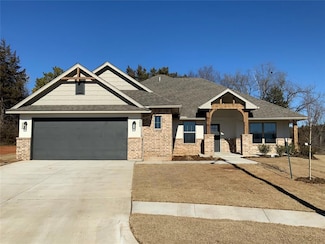 1209 Magnolia Dr, Noble, OK 73068