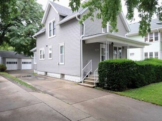 609 Edwards St, Aurora, IL 60505
