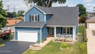 1N333 Papworth St, Carol Stream, IL 60188