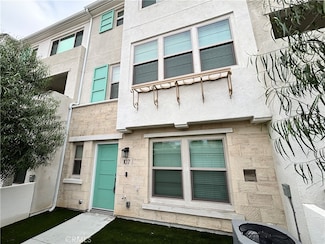 107 E Knox Dr, La Habra, CA 90631