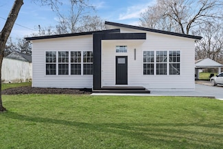3003 Louise Dr, Nashville, TN 37211