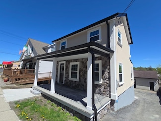 35 Orange Ave, Walden, NY 12586
