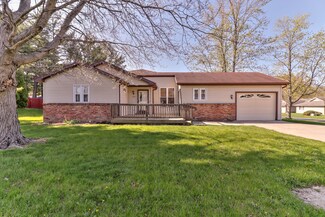 212 N Dianne Ln, Mahomet, IL 61853