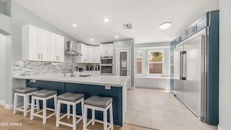 6092 S Bridal Vail Dr, Gilbert, AZ 85298