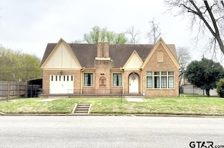 205 W 5th St, Rusk, TX 75785