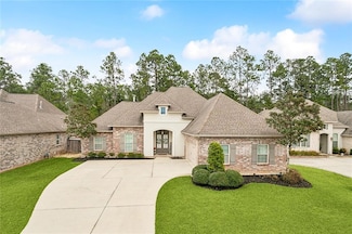 592 Blue Heron Ln, Madisonville, LA 70447