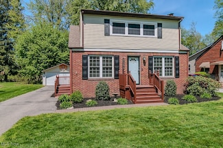 8353 Nowlen St, Mentor, OH 44060