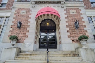 354 N Main St Unit 303, Andover, MA 01810