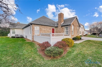 31 Foxgate Cir W Unit 413, Bowling Green, OH 43402