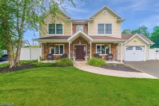 88 Bergen Dr, Little Falls, NJ 07424