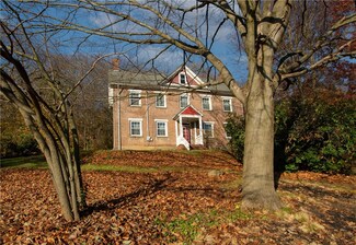 25 Evergreen St, Lyndora, PA 16045