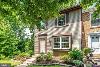 1630 Sierra Woods Dr, Reston, VA 20194