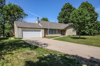 907 3rd St S, Cold Spring, MN 56320