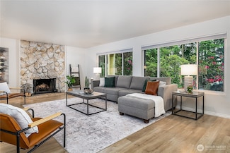 17924 23rd Ln NE Unit 101, Shoreline, WA 98155