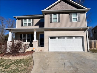 105 Logan Riley Rd, Thomasville, NC 27360