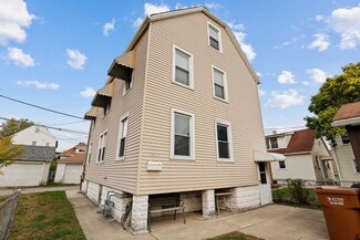 7606 W 60th Place, Bedford Park, IL 60501