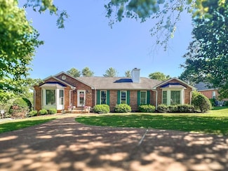 985 Walton Trail, Cookeville, TN 38501