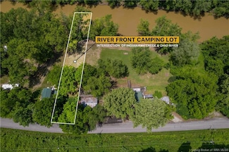 8233 E Doe Run Rd, Madison, IN 47250