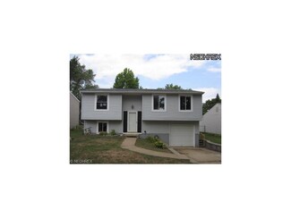 4983 Piccadilly St SW, Canton, OH 44706