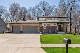 3307 Anric Dr, Eau Claire, WI 54701