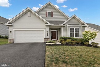 584 Allegiance Dr, Lititz, PA 17543