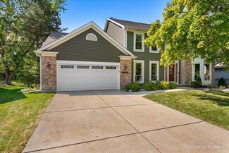 26W645 Lindsey Ave, Winfield, IL 60190