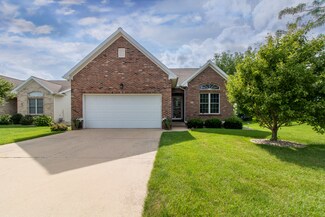 1 Crista Ann Ct, Bloomington, IL 61704
