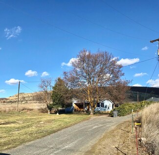 471 Konnowac Pass Rd, Moxee, WA 98936