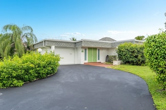 6011 Umbrella Tree Ln, Tamarac, FL 33319