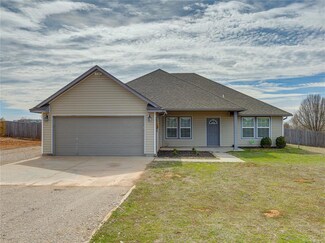 1304 Hillside Terrace, Blanchard, OK 73010