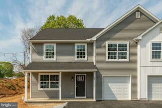323 Water St, Annville, PA 17003
