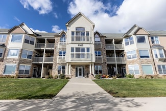 6955 S Riverwood Blvd Unit N111, Franklin, WI 53132