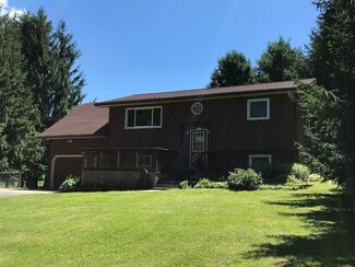 1661 Hines Lakeview Dr, Cumberland, WI 54829