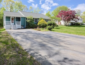 192 Corbett Rd, Stoughton, MA 02072