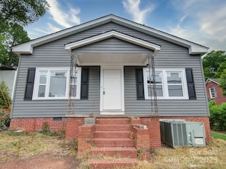 543 Salisbury St, Wadesboro, NC 28170