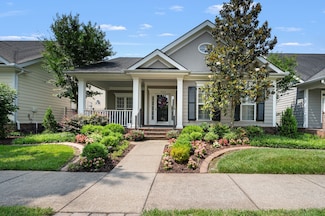 1926 Scarlett Dr, Murfreesboro, TN 37130