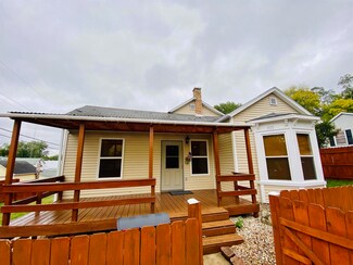 1015 West St, Baraboo, WI 53913