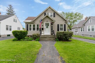 411 Glen Ave, Schenectady, NY 12302