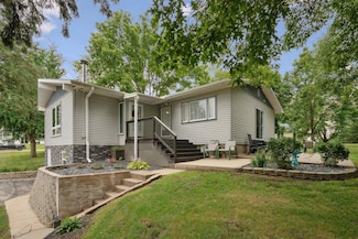 307 Western Ave, Maquoketa, IA 52060