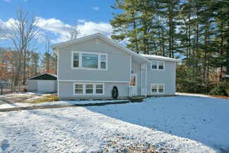 4 Spiro Ave, Gray, ME 04039