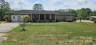 3921 Savannah Grove Rd Unit 3, Effingham, SC 29541