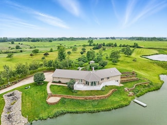 1924 Vanatta Ave, Muscatine, IA 52761
